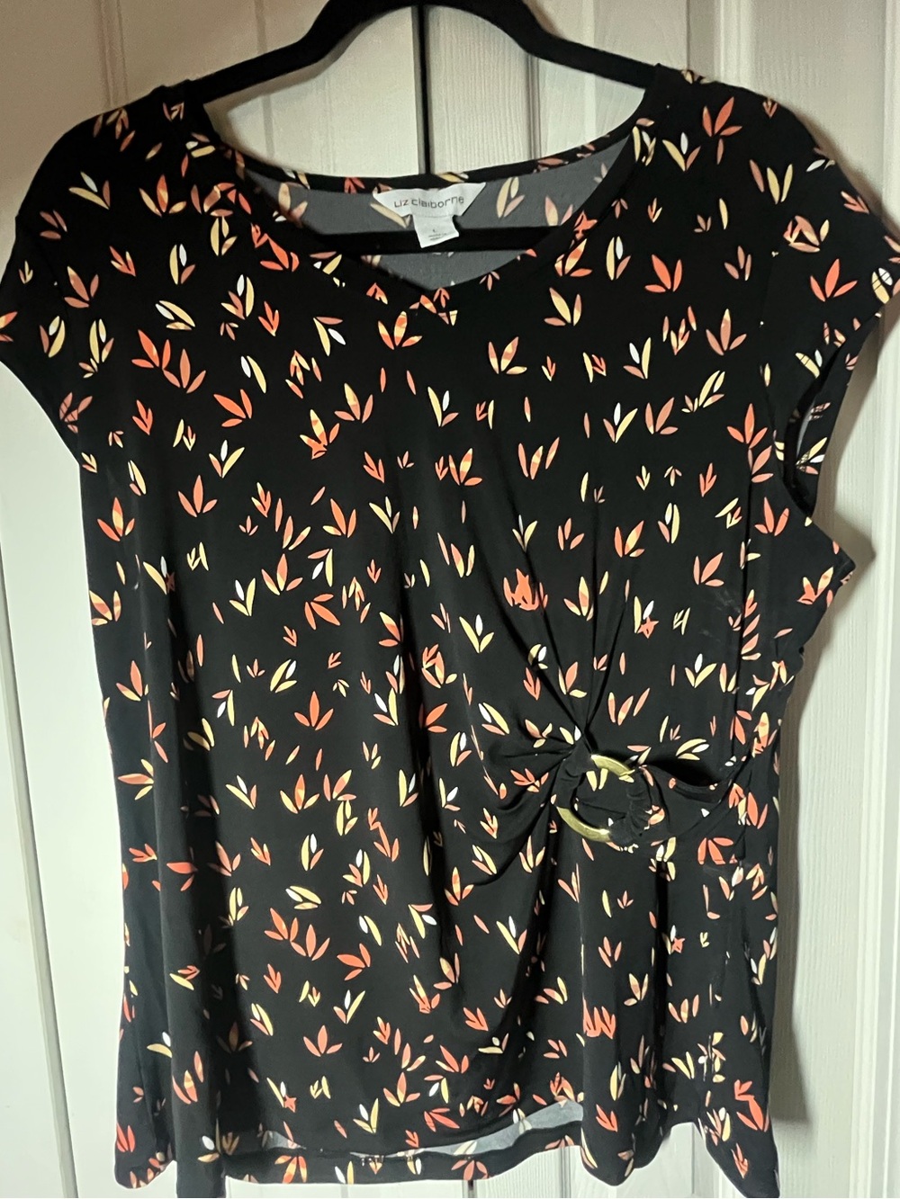 Liz Clairborne women’s black short sleeve pattern blouse size Large